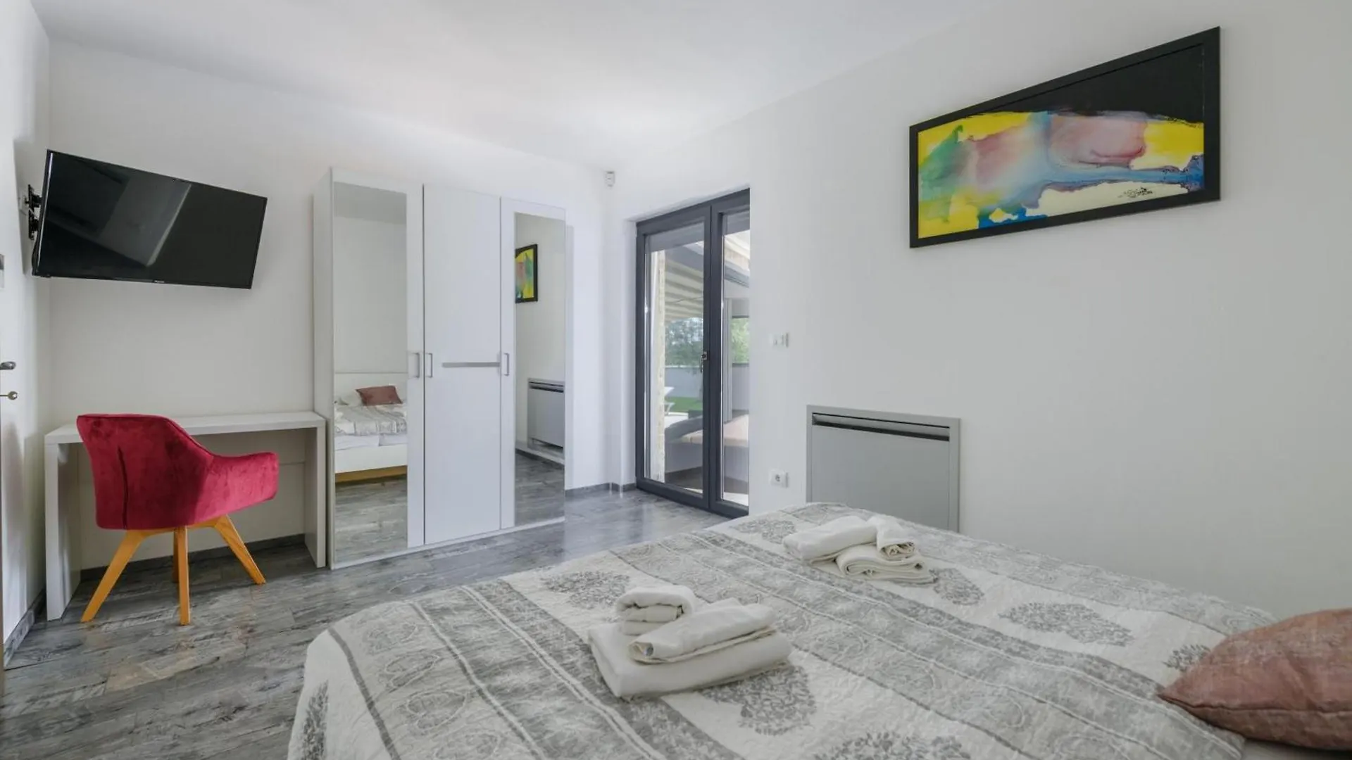 Villa Emma Mit 5 Schlafzimmern Und Beheiztem Pool Juršići 0*,  Kroatien