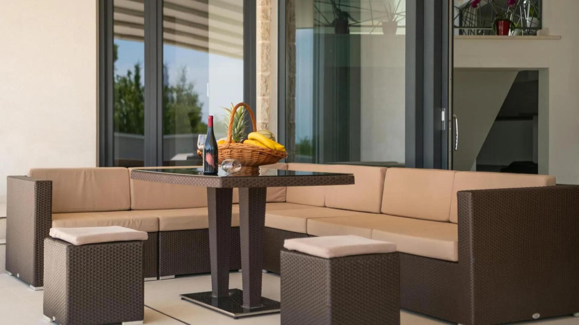 Ferienhaus Villa Emma Mit 5 Schlafzimmern Und Beheiztem Pool Juršići Kroatien