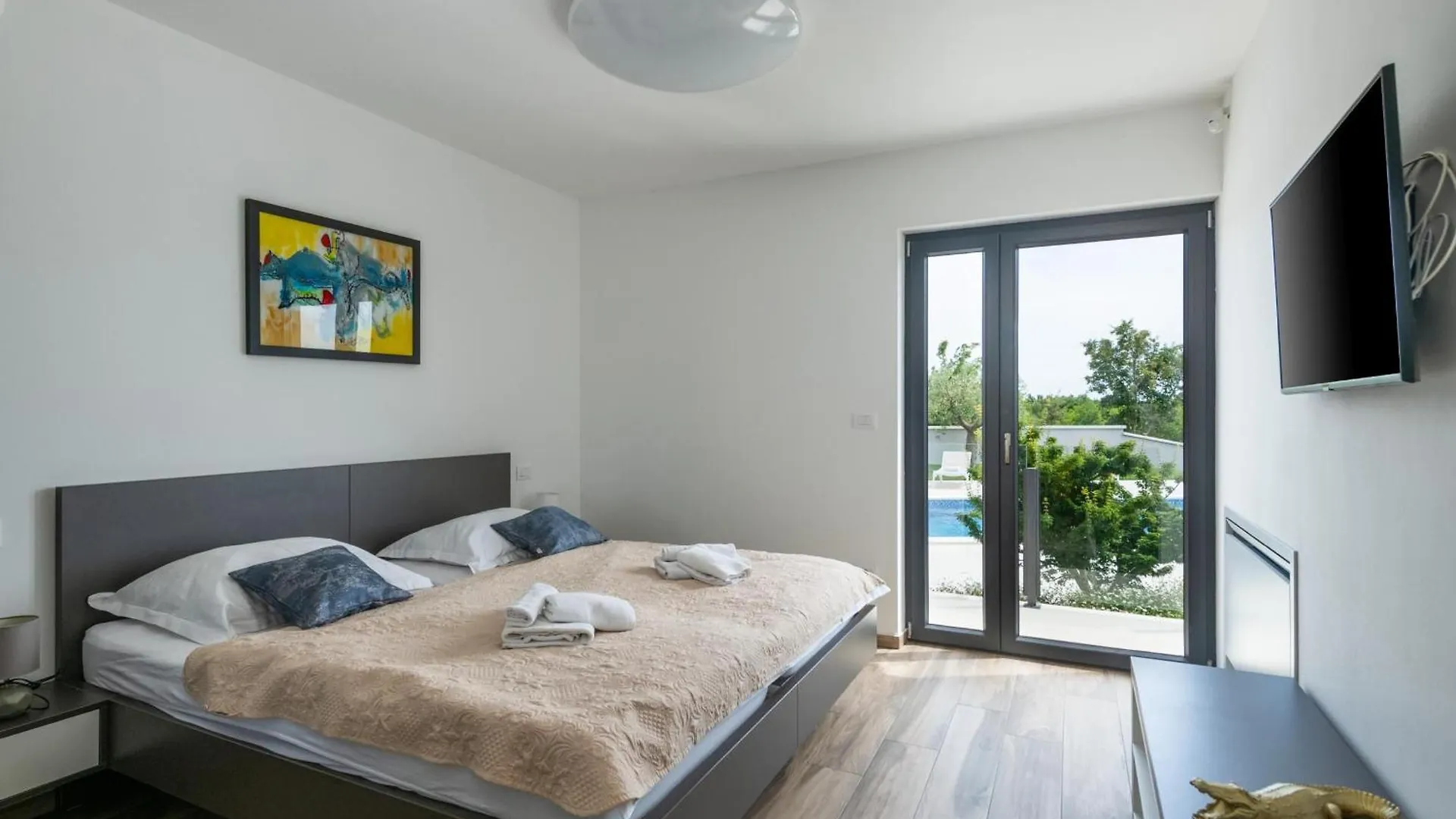 Villa Emma Mit 5 Schlafzimmern Und Beheiztem Pool Juršići 0*,